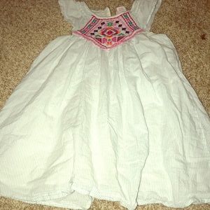 Girl’s dress